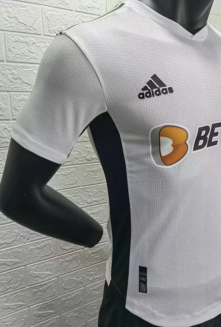 22 Mineiro Away - view 3