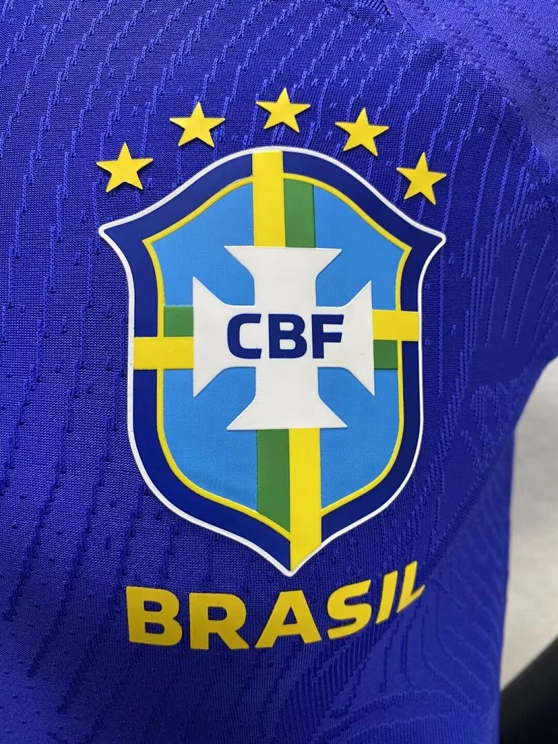22 Brazil Away - view 6