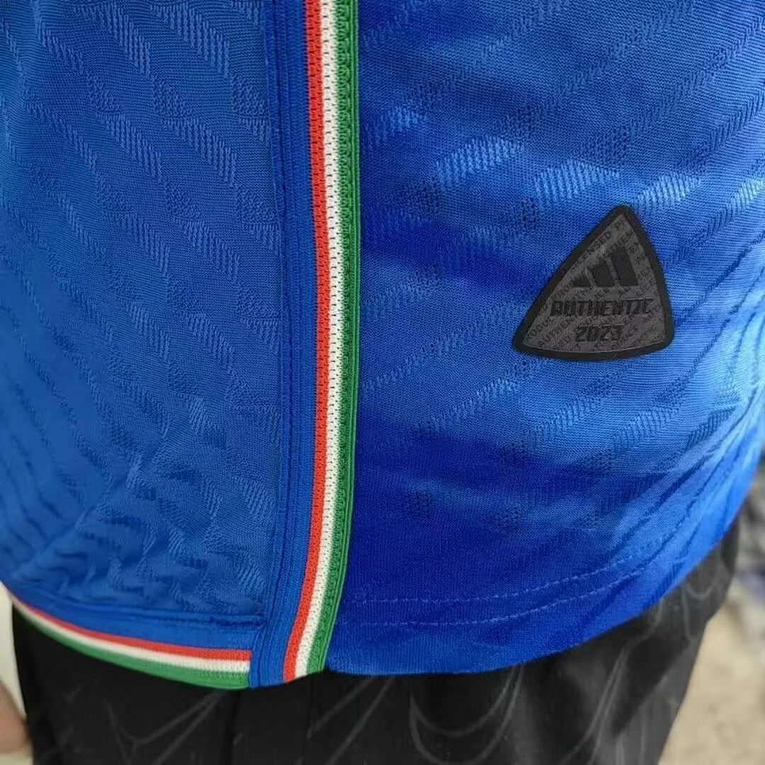 23 Italy Home - view 2