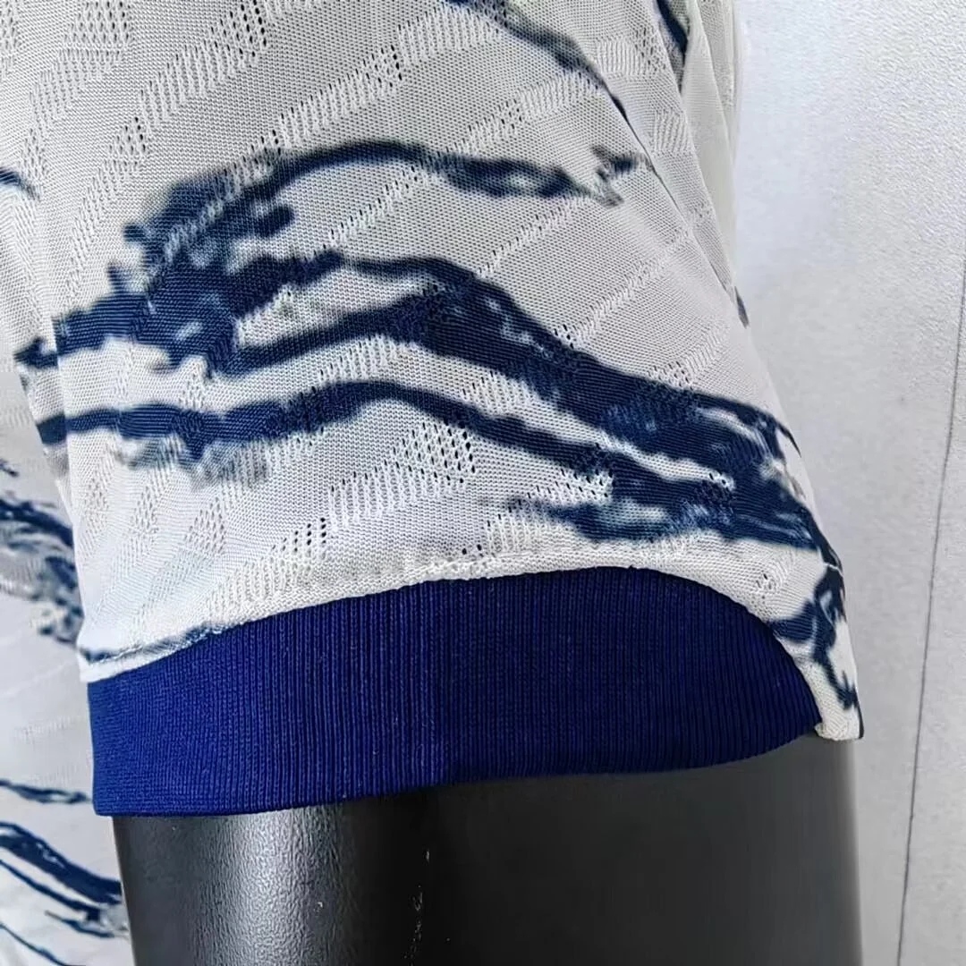 23 Italy Away - view 5