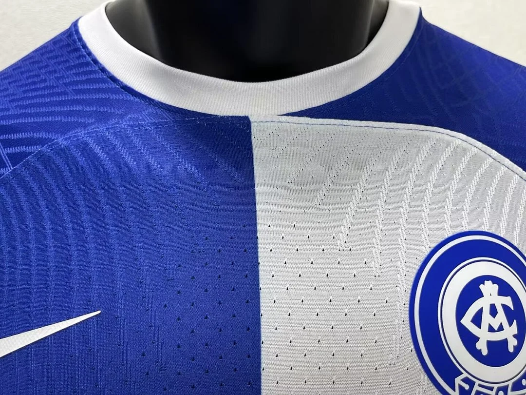 23-24 Atletico Madrid Away - view 3