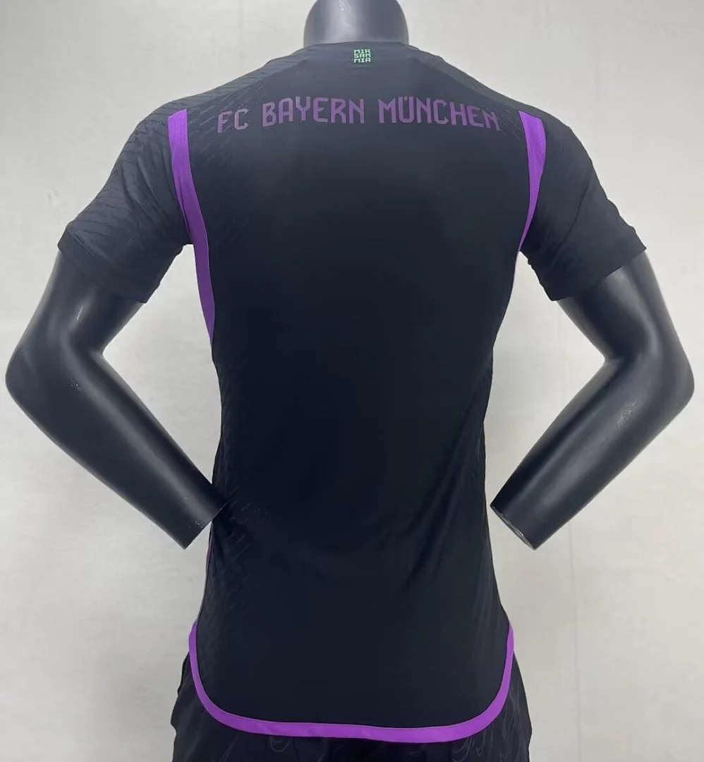 23-24 Bayern Munich Away - view 10