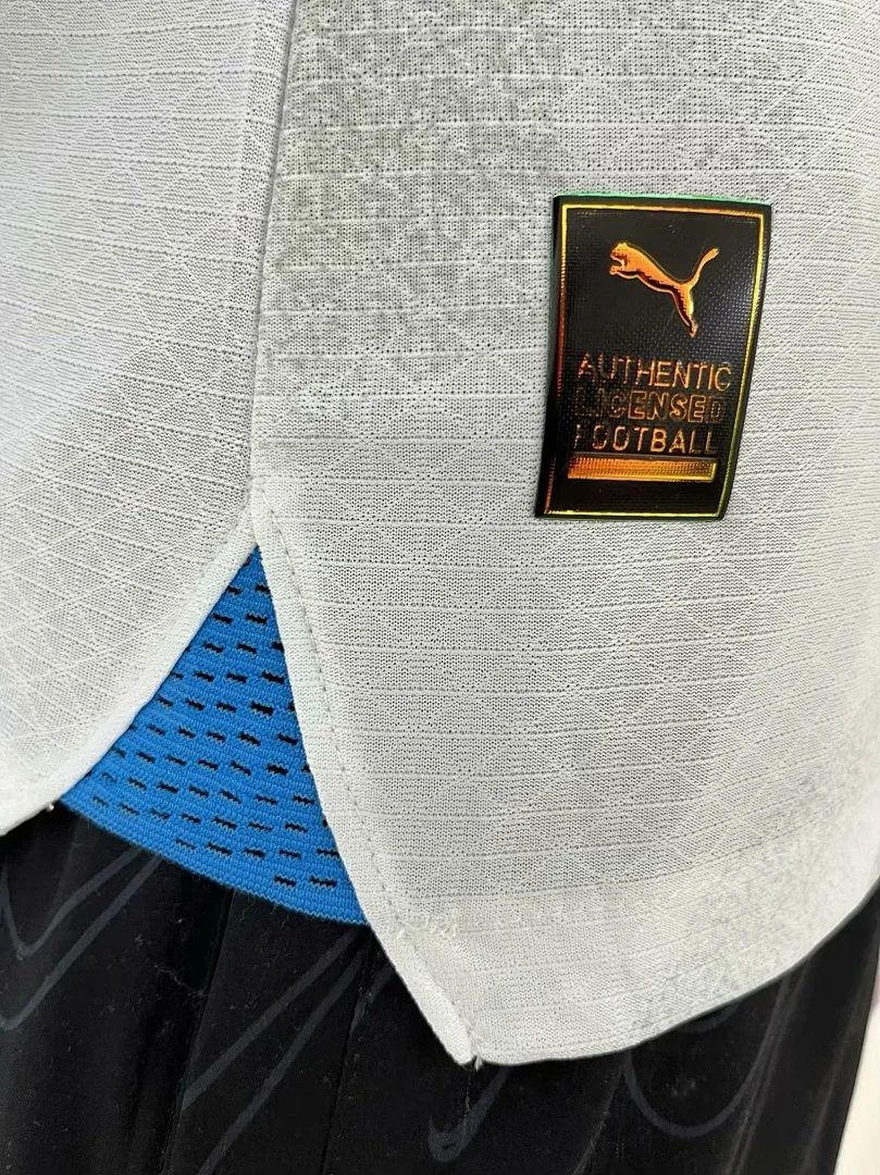 23-24 Marseille Home - view 4