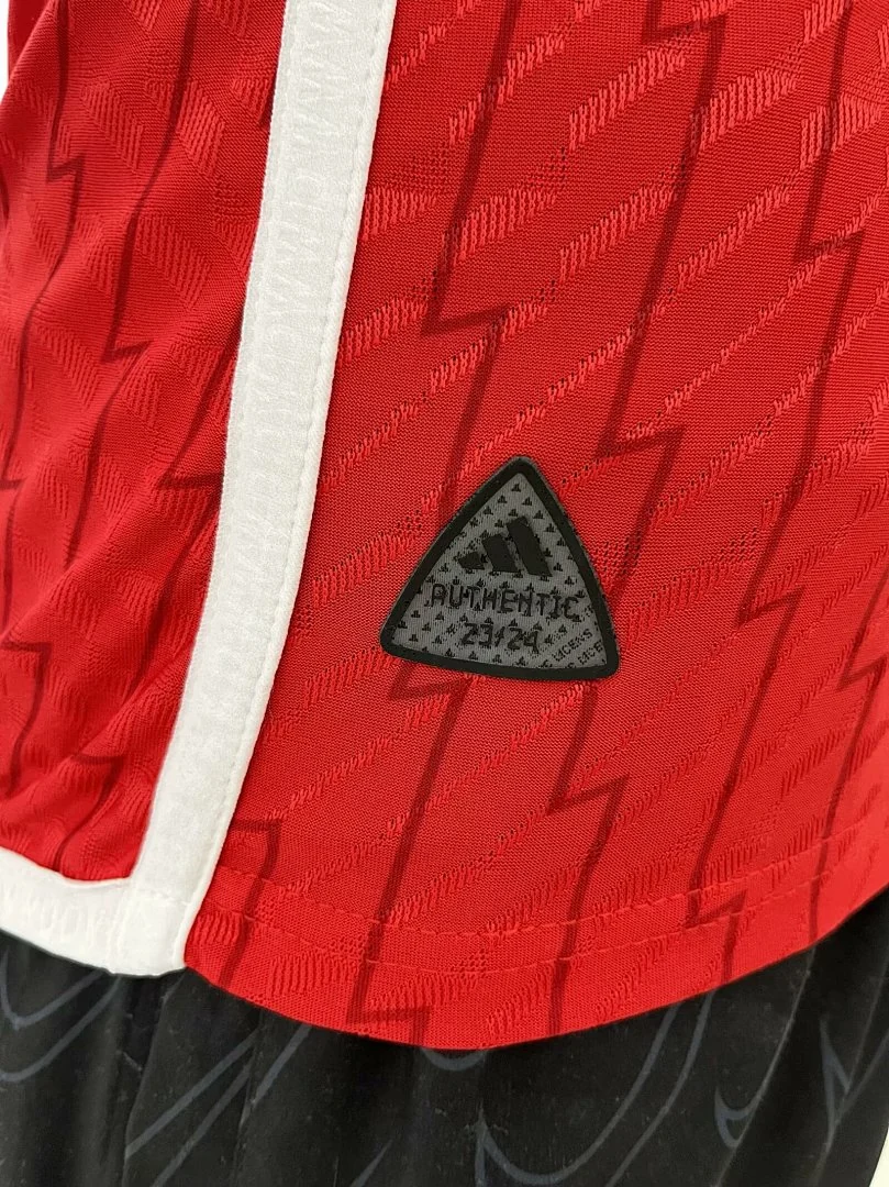 23-24 Arsenal Home - view 2