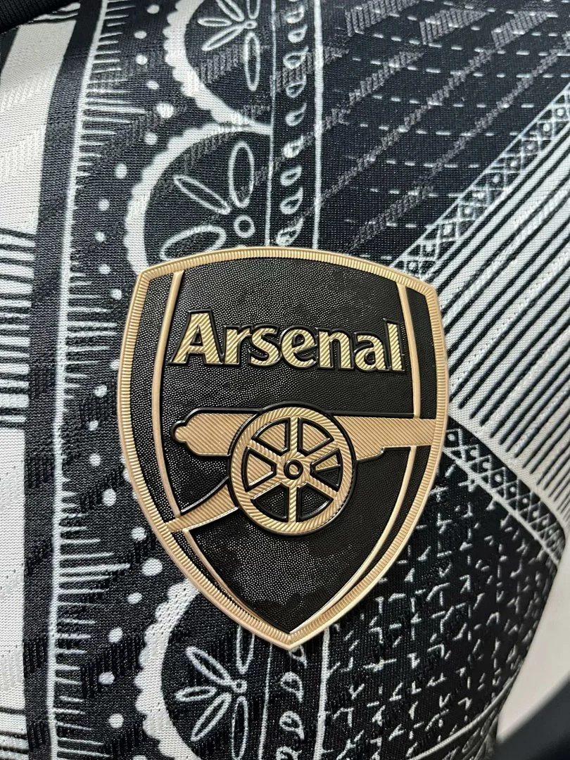 Arsenal Graffiti Board - view 6