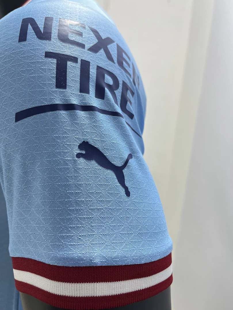 22-23 Manchester City Home - view 4