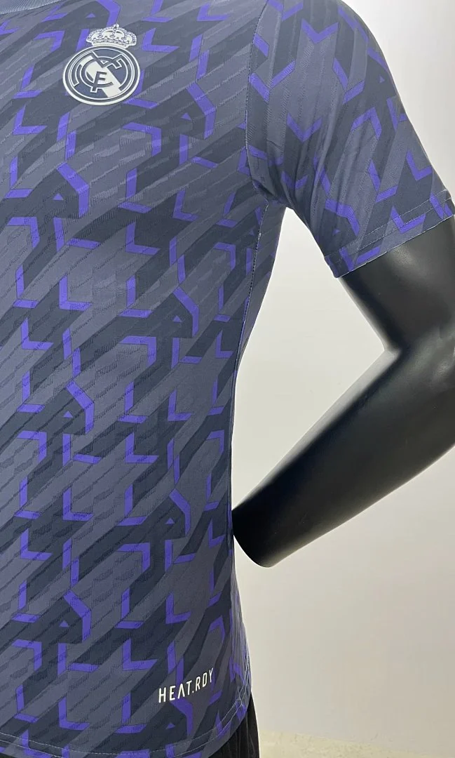 New Real Madrid Training Kit - view 5