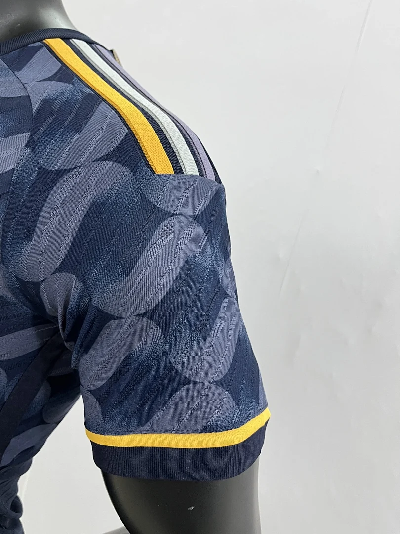 23-24 Real Madrid Away - view 5