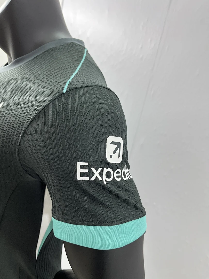 24-25 Liverpool S-3XL - view 9
