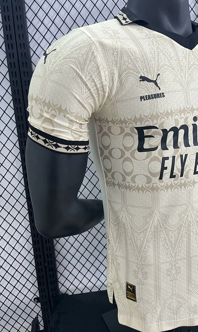 23-24 AC Milan Second Away Kit - view 6