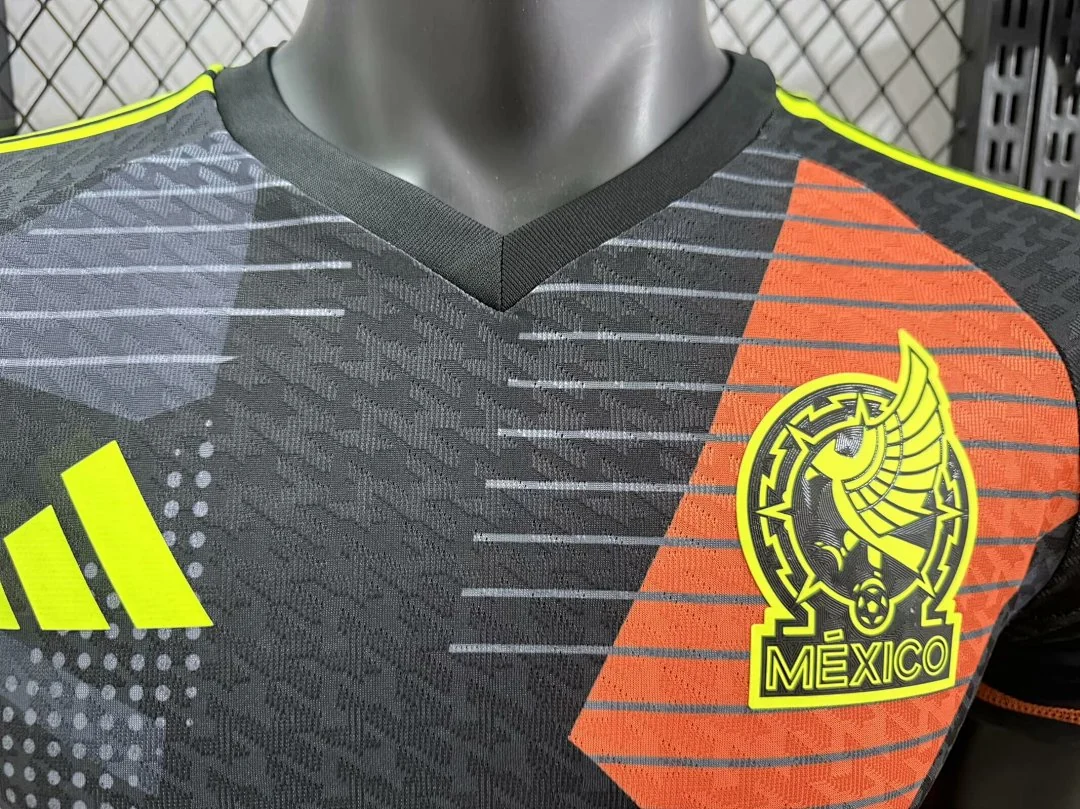 24-25 Mexico Goalkeeper Kit S-3XL - view 3