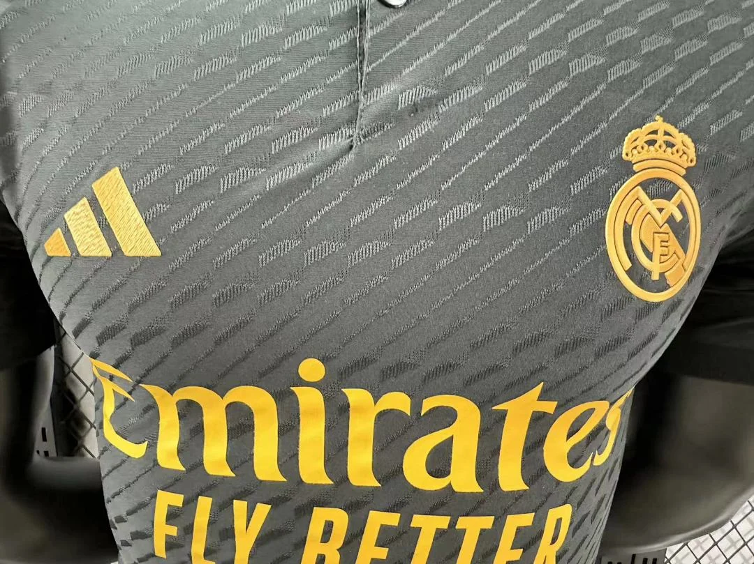 23/24 Real Madrid Third Away Kit - view 3