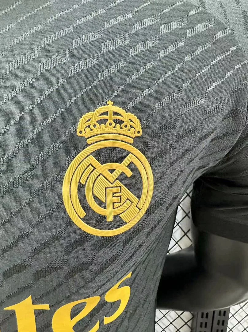 23/24 Real Madrid Third Away Kit - view 5