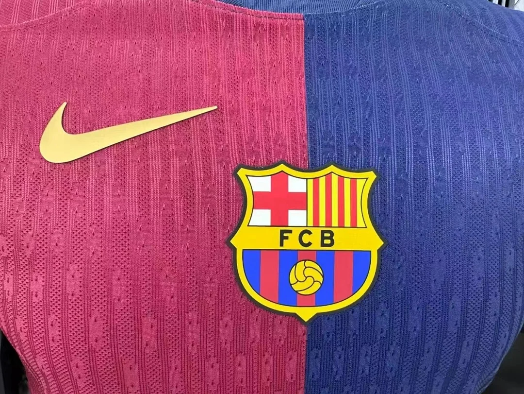 2425 Barcelona Special Edition is -4XL - view 3