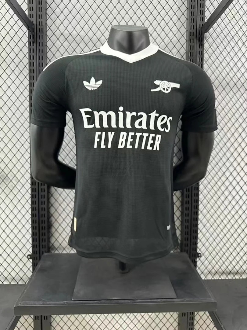 2425 Arsenal Goalkeeper Kit S-2XL