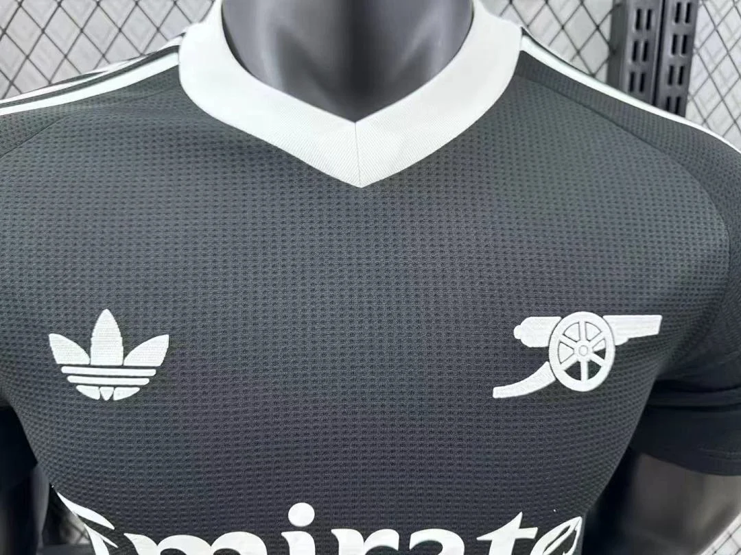 2425 Arsenal Goalkeeper Kit S-2XL - view 3