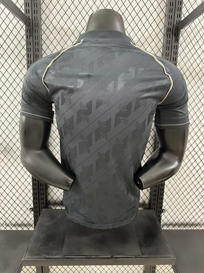 2425 Real Madrid S-2XL - view 2