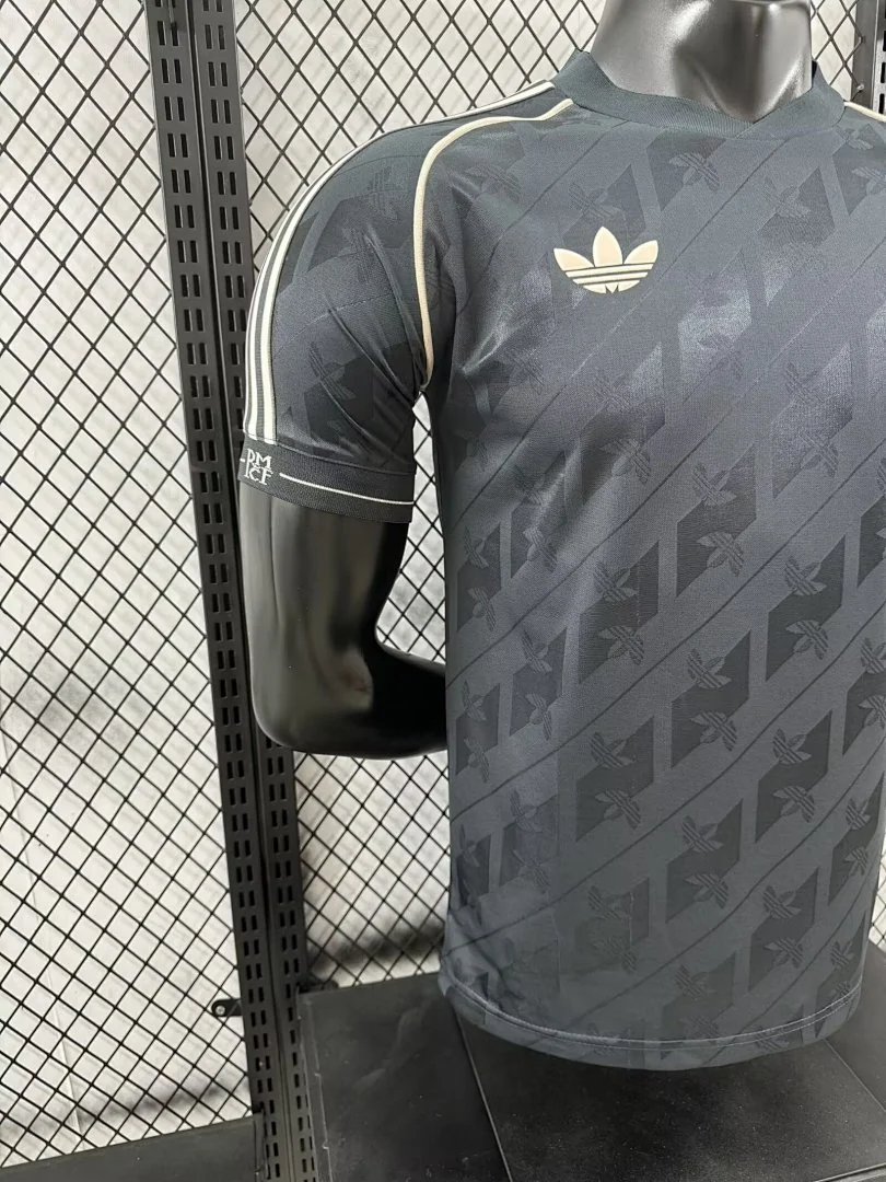 2425 Real Madrid S-2XL - view 4