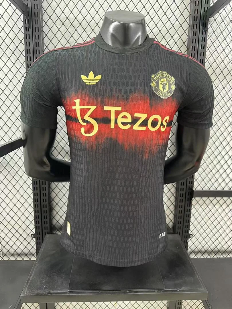 Manchester United Training Kit S-2XL