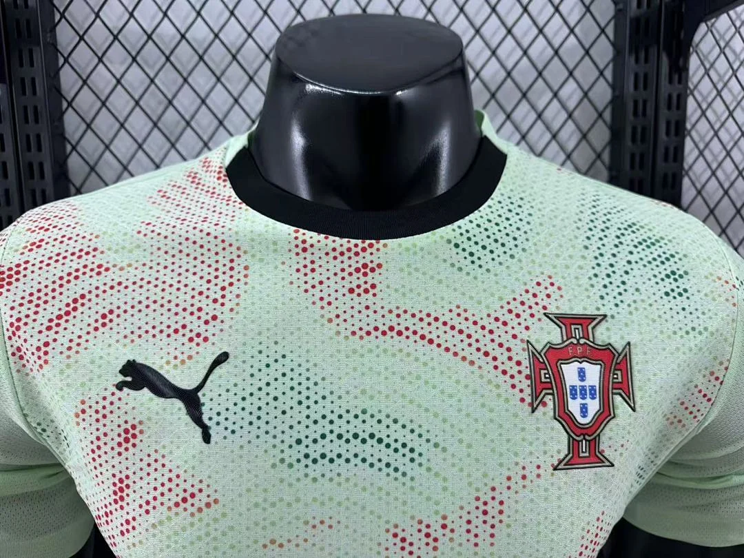 2526 Portugal Away Women's Football S-2XL - view 3