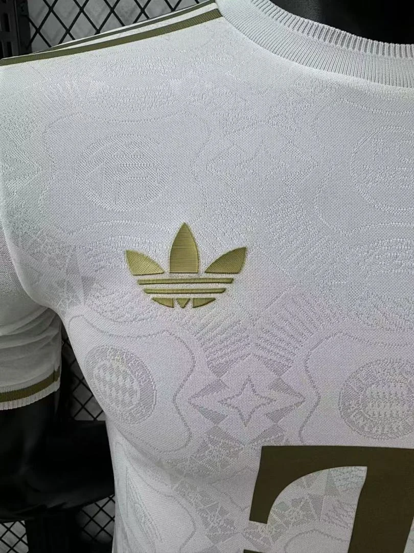 Bayern 125th Anniversary Edition White S-2XL - view 4