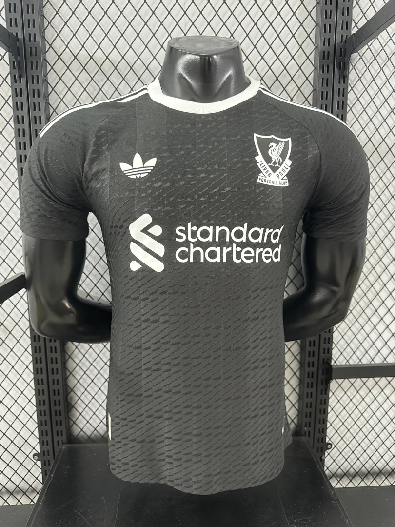 2425 Liverpool Goalkeeper S-2XL
