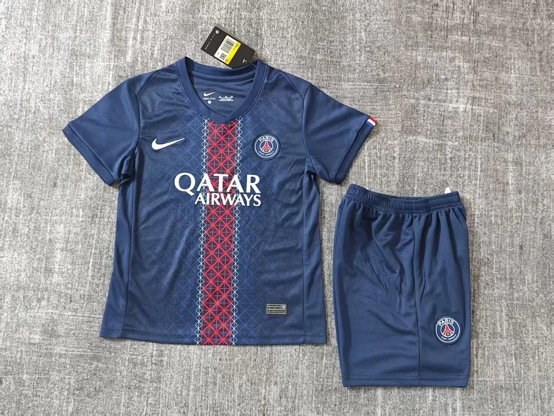 25-26 Paris Home