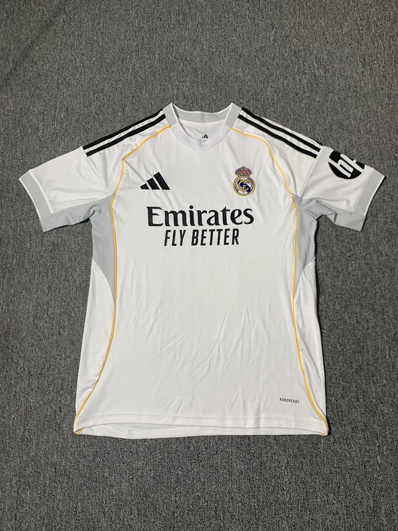 2526 Real Madrid Home Kit