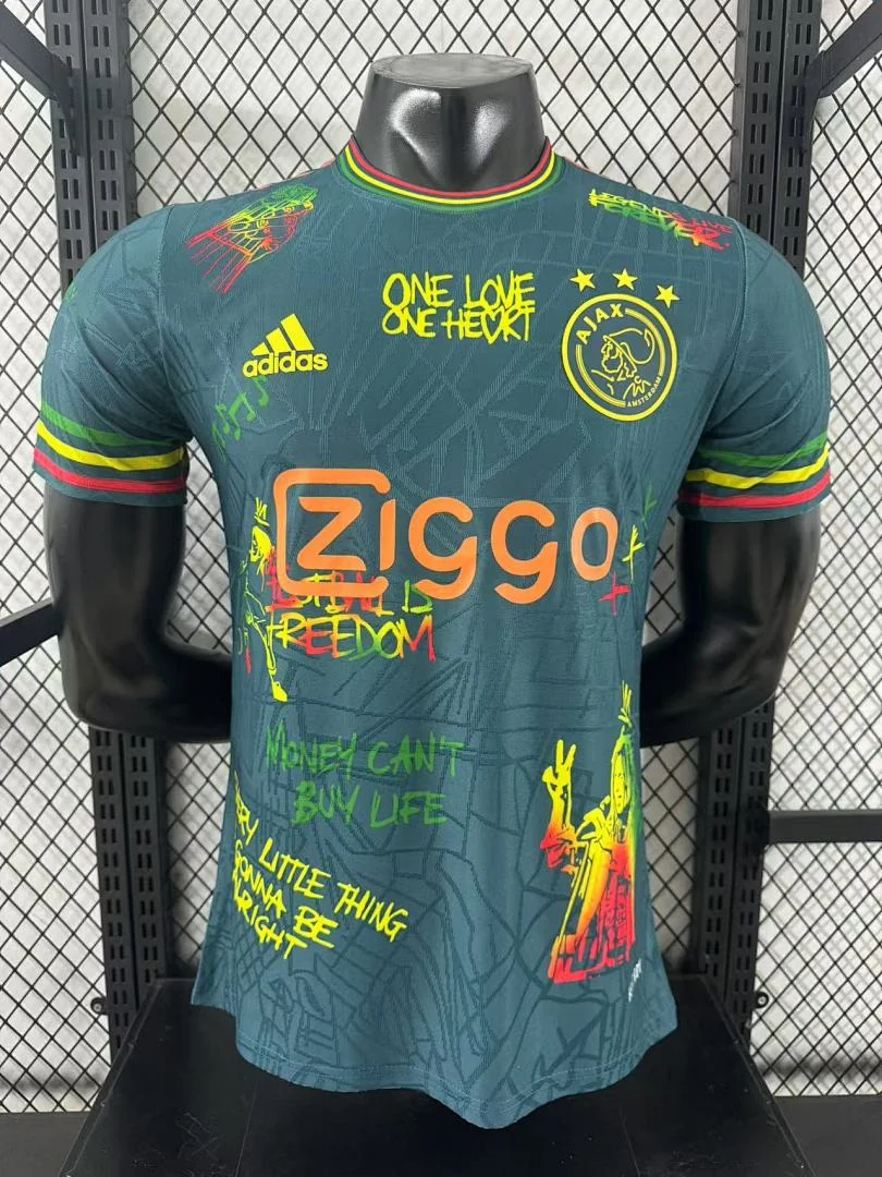 Ajax Graffiti Edition S-2XL