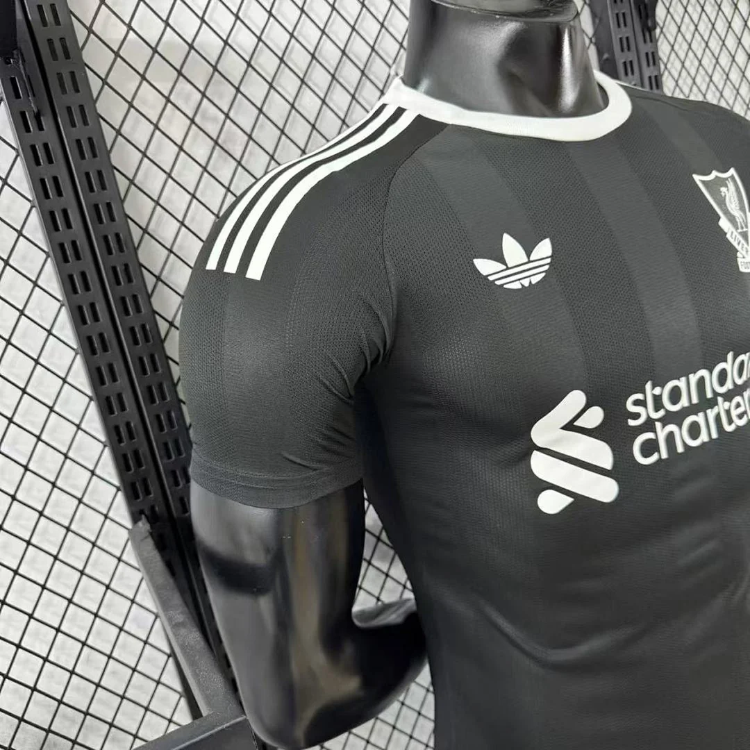 2526 Liverpool Black Goalkeeper S-2XL - view 6