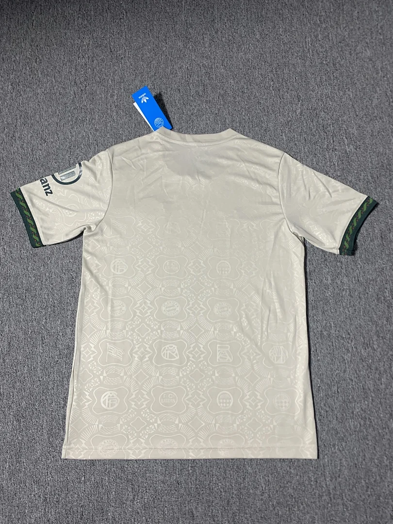 2526 Bayern Munich Second Away Kit - view 2