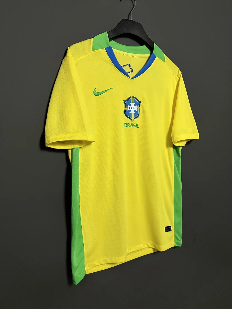 25 Brazil Home - view 3