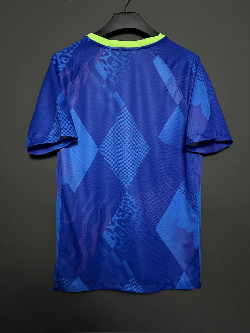 25 Brazil Away - view 2