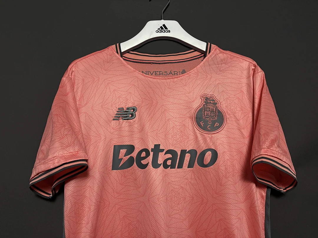 25-26 Porto Away - view 4