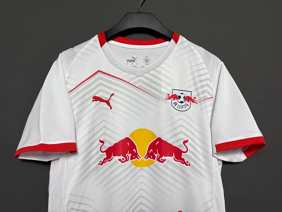 25-26 Leipzig Home - view 5