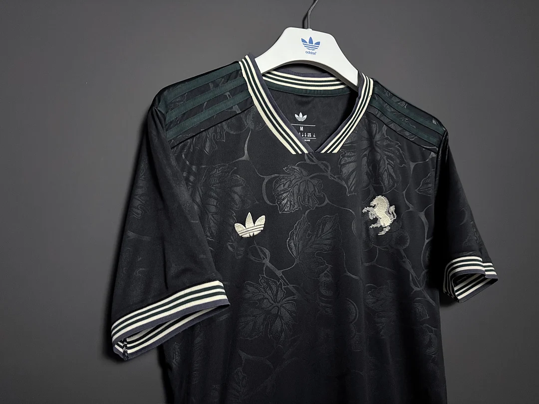 25-26 Juventus Second Away S-4XL (Ad available) - view 5