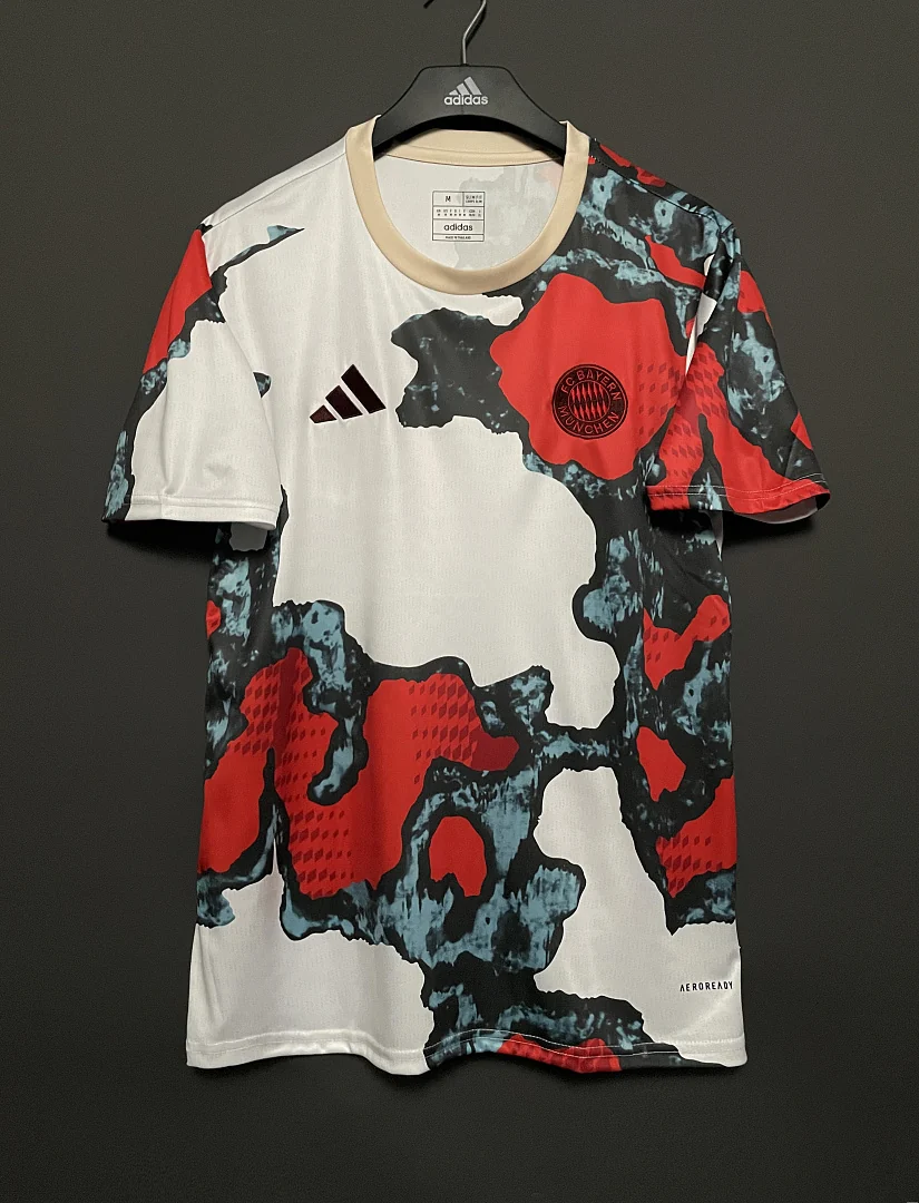 25-26 Bayern Munich Pre-Match Kit