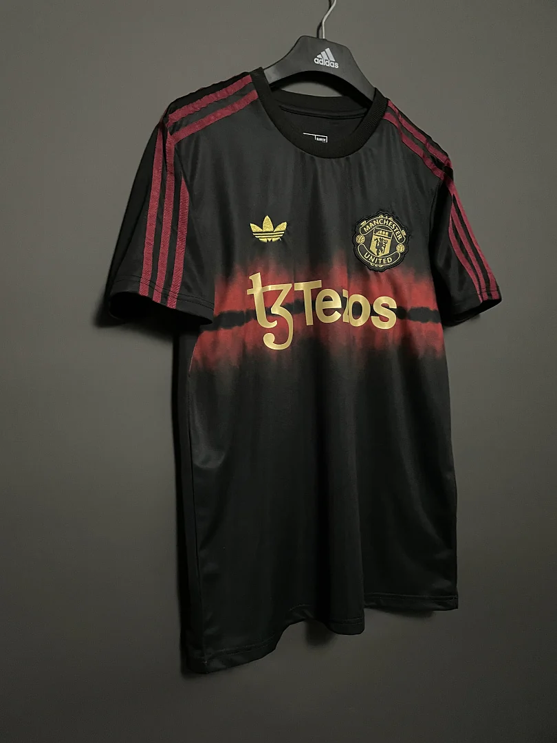 25-26 Manchester United Year of the Snake Special Edition - view 2