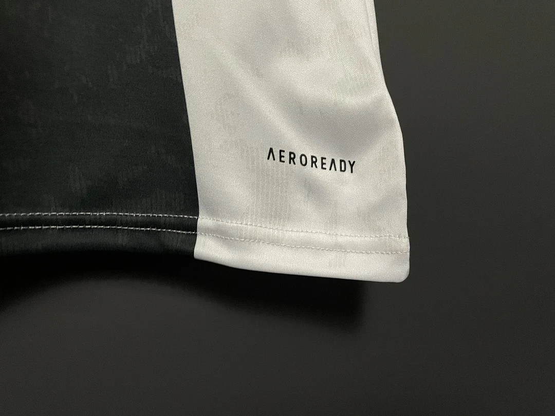 25-26 Juventus Pre-Match Jersey - view 6