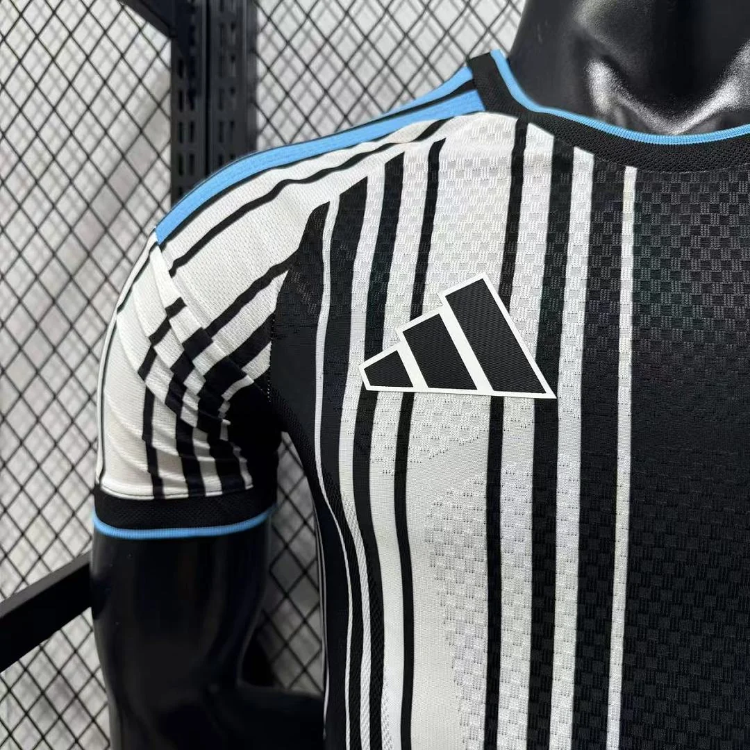2627 Newcastle Home S-2XL - view 4